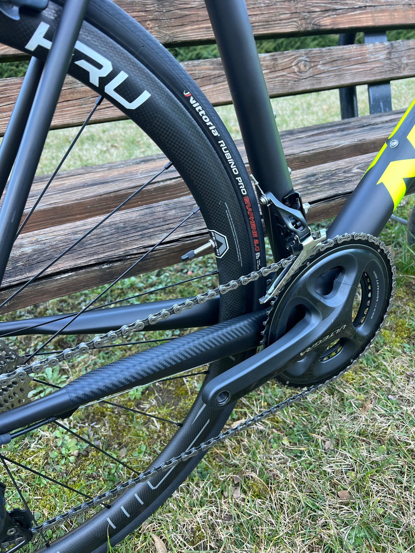 Bici da corsa NERA - telaio monoscocca in carbonio - Shimano Ultegra 11V tg 58