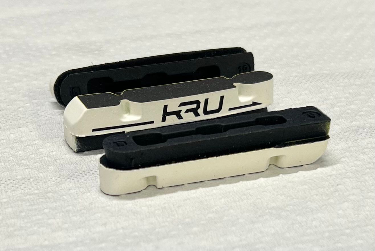 Pattini freno KRU per cerchi in carbonio (Shimano/SRAM e Campagnolo)