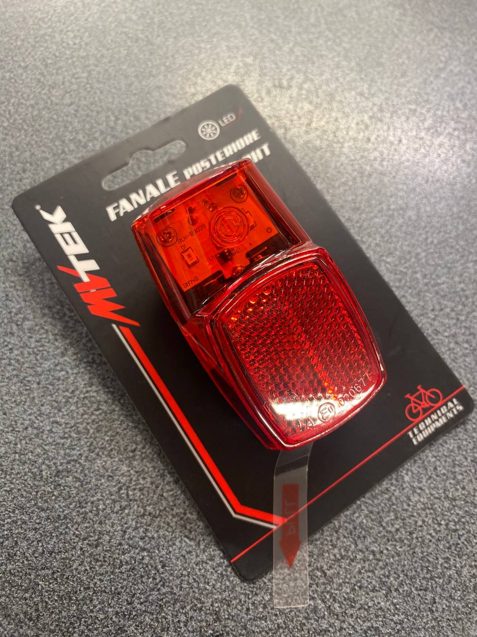 Fanale posteriore mvtek 3 led