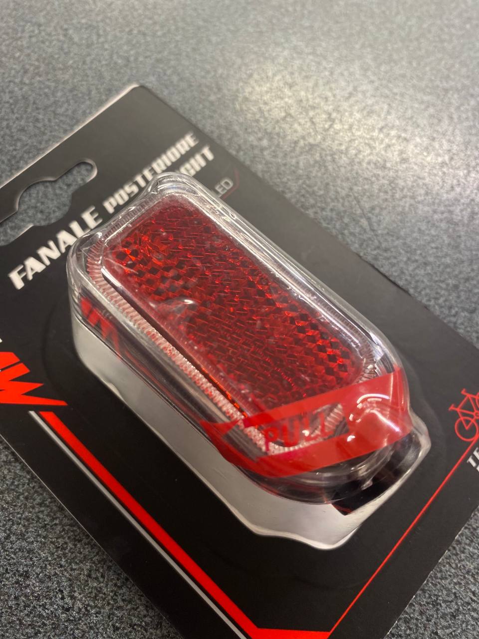 Fanale posteriore mvtek 4 lumens