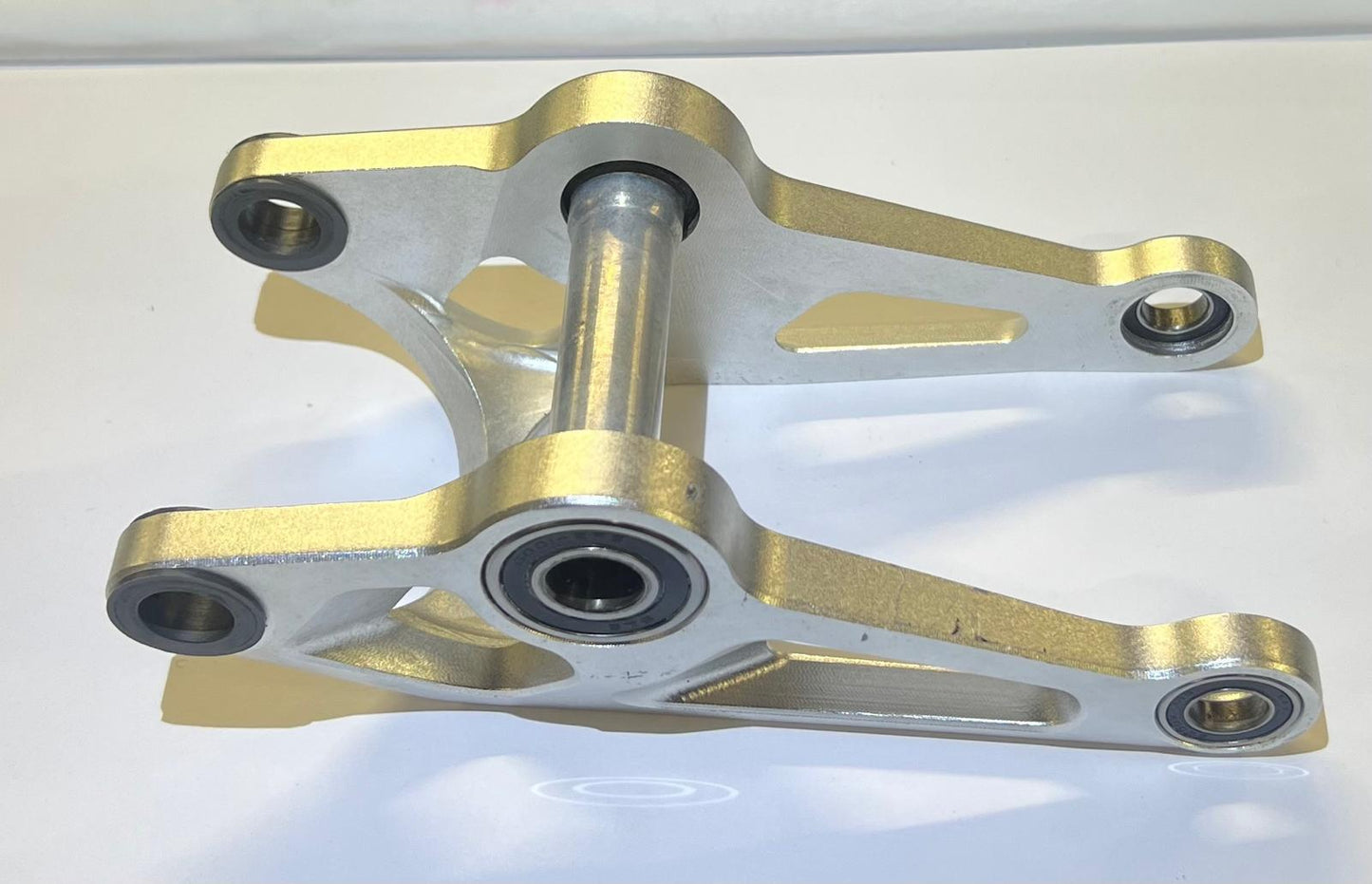 Bilanciere per Fantic XTF 1.5 e 1.6 Carbon MY21. Colore grigio  (usato)