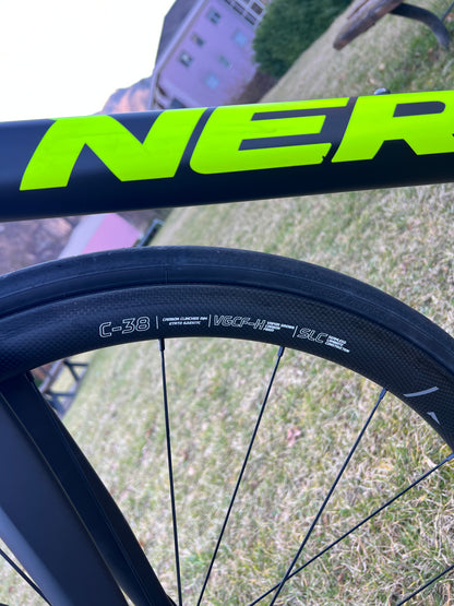 Bici da corsa NERA - telaio monoscocca in carbonio - Shimano Ultegra 11V tg 58