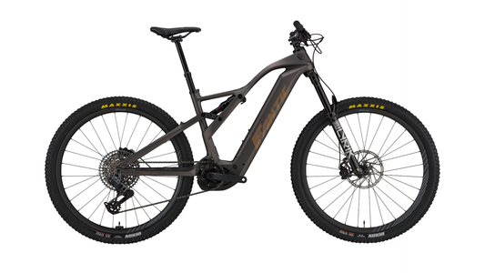 E-bike Fantic nuova gamma 2026 Trail SIERRA FC FACTORY Bosch CX 120Nm 800Wh