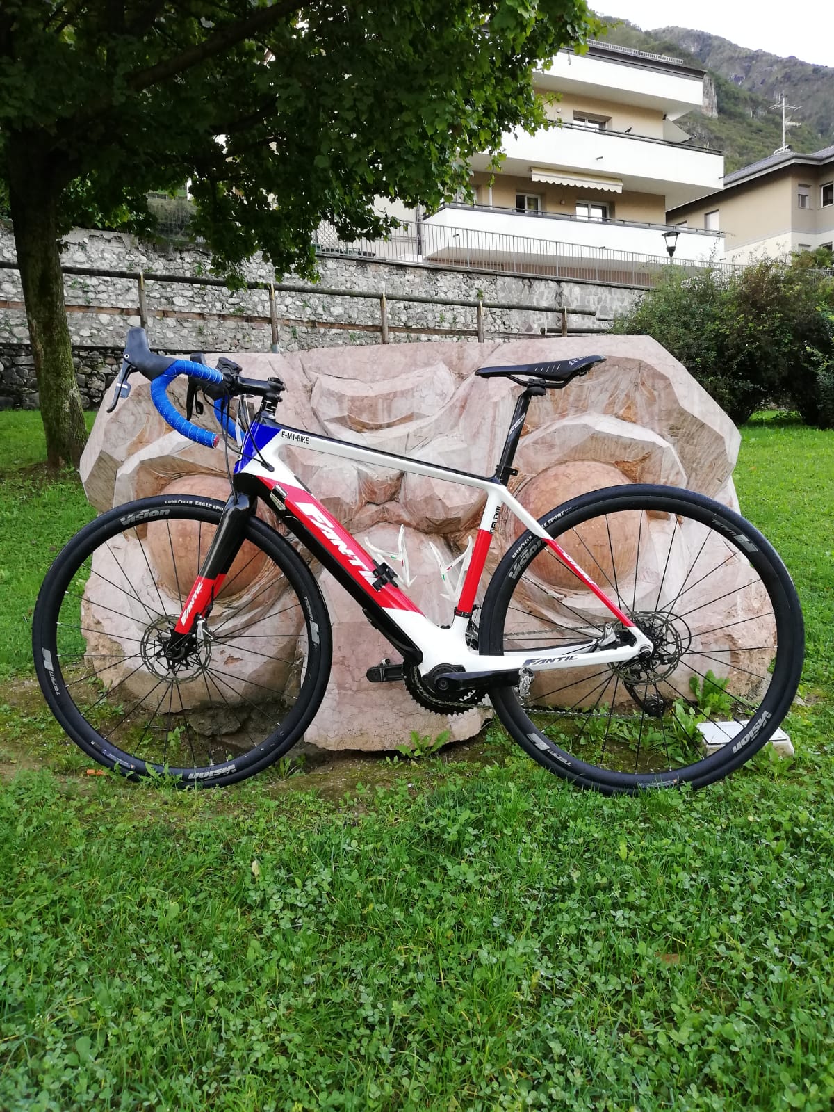 Fantic PASSO GIAU taglia M bici da strada/corsa assistita (usato garantito)